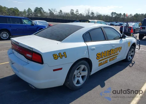 2012 Dodge Charger Police z USA, uszkodzony, nr VIN 2C3CDXAT0CH237174